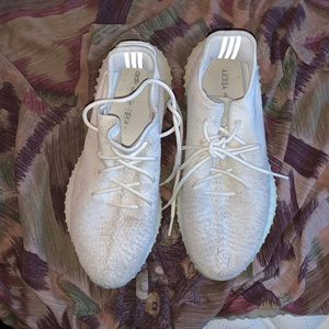 Yeezy 350 boost v2